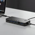 USB-C ドッキングステーション