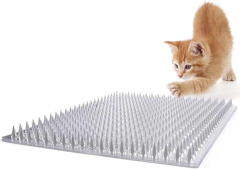 猫よけマットのおすすめ12選！特徴や固定方法も紹介